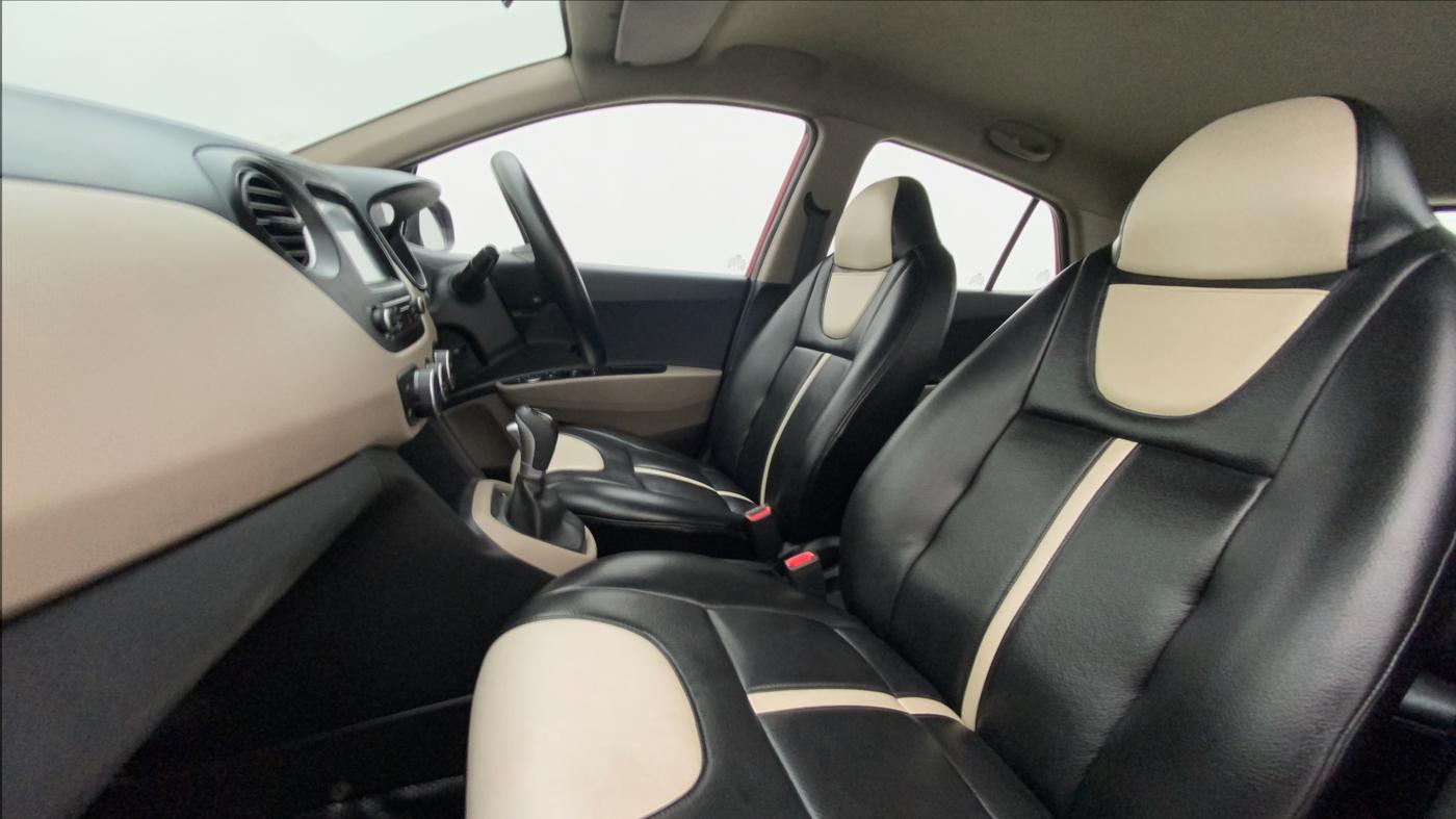 2018 Hyundai Grand i10 SPORTZ AT 1.2 KAPPA VTVT, Petrol, Automatic, 31,465 km, Right Side Front Door Cabin
