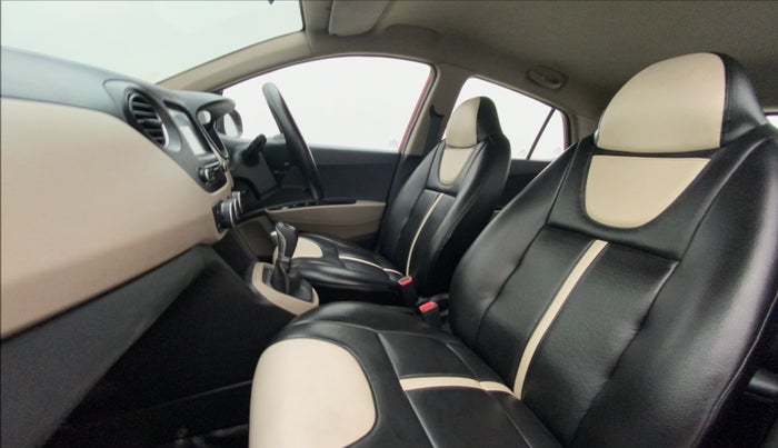 2018 Hyundai Grand i10 SPORTZ AT 1.2 KAPPA VTVT, Petrol, Automatic, 31,465 km, Right Side Front Door Cabin