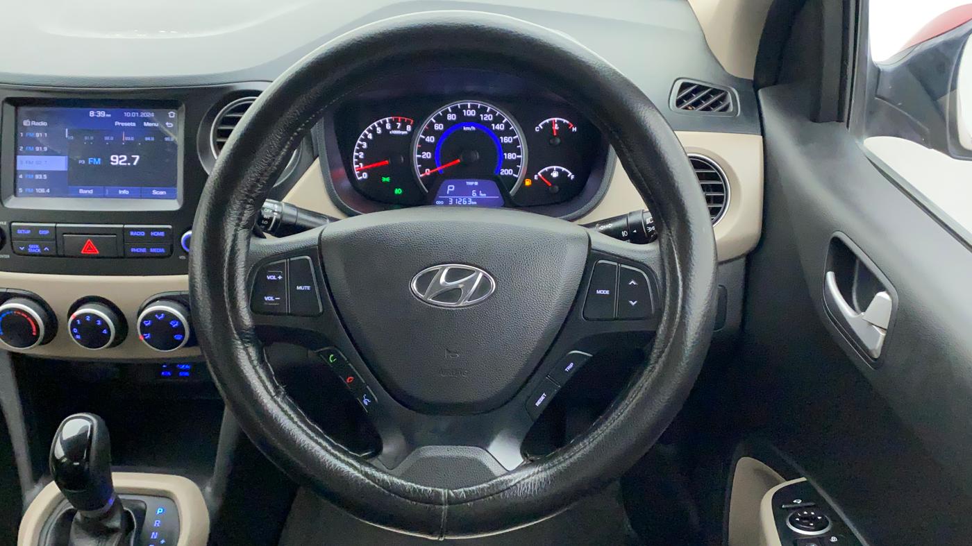2018 Hyundai Grand i10 SPORTZ AT 1.2 KAPPA VTVT, Petrol, Automatic, 31,465 km, Steering Wheel Close Up