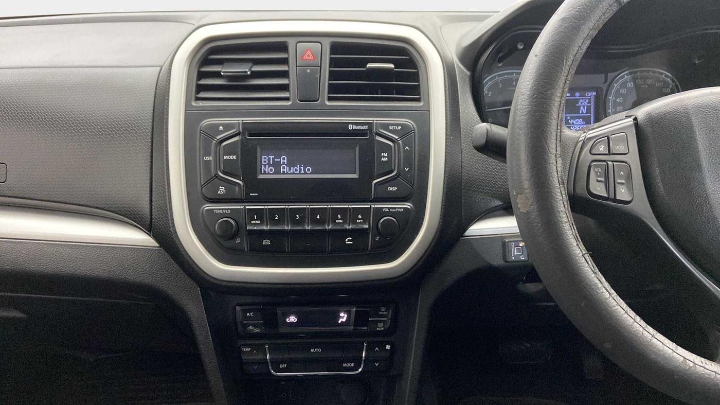 2020 Maruti Vitara Brezza VXI AT SHVS, CNG, Automatic, 42,650 km, Air Conditioner