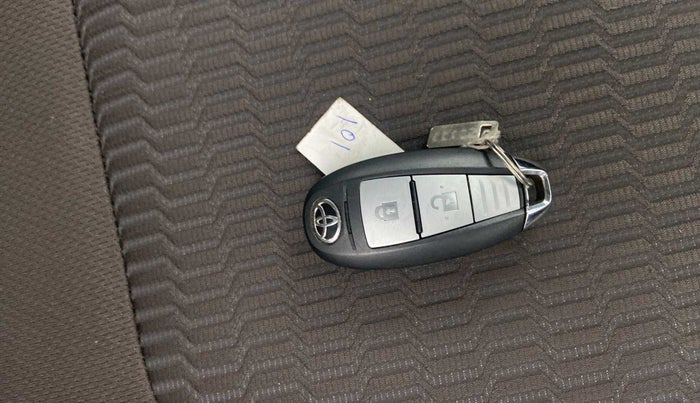 2021 Toyota URBAN CRUISER MID GRADE AT, Petrol, Automatic, 29,472 km, Key Close Up