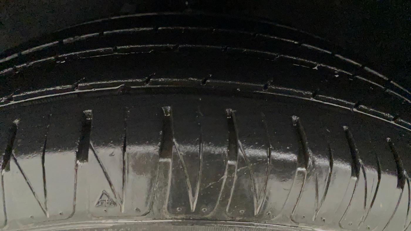 2011 Hyundai i20 SPORTZ 1.2, Petrol, Manual, 42,032 km, Left Rear Tyre Tread