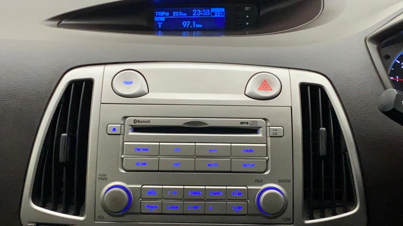 2011 Hyundai i20 SPORTZ 1.2, Petrol, Manual, 42,032 km, Infotainment System