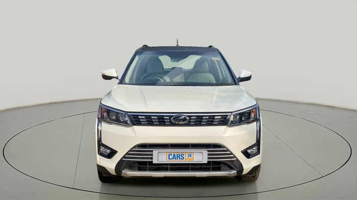 2021 Mahindra XUV300 W8 1.5 DIESEL, Diesel, Manual, 27,692 km, Front