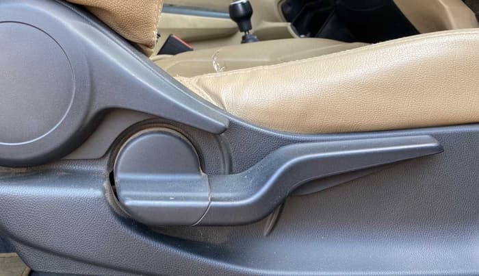 2018 Honda Amaze 1.5L I-DTEC VX, Diesel, Manual, 76,011 km, Driver Side Adjustment Panel