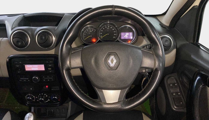 2015 Renault Duster RXL PETROL, Petrol, Manual, 47,493 km, Steering Wheel Close Up