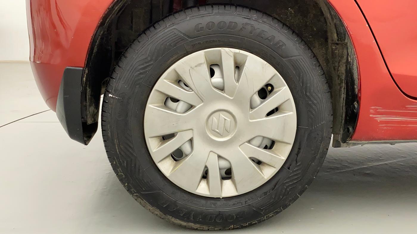 2012 Maruti Swift VXI, Petrol, Manual, 1,20,598 km, Right Rear Wheel