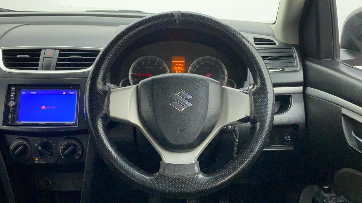 2012 Maruti Swift VXI, Petrol, Manual, 1,20,598 km, Steering Wheel Close Up