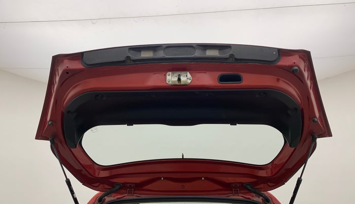 2012 Maruti Swift VXI, Petrol, Manual, 1,20,598 km, Boot Door Open