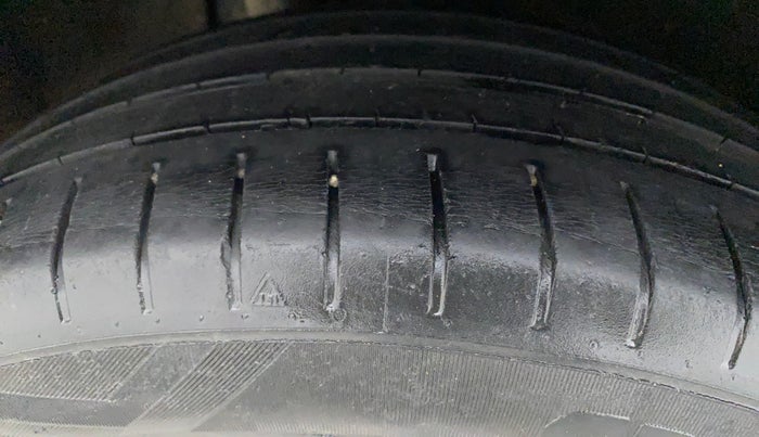 2017 Maruti Baleno ZETA CVT PETROL 1.2, Petrol, Automatic, 39,635 km, Right Rear Tyre Tread