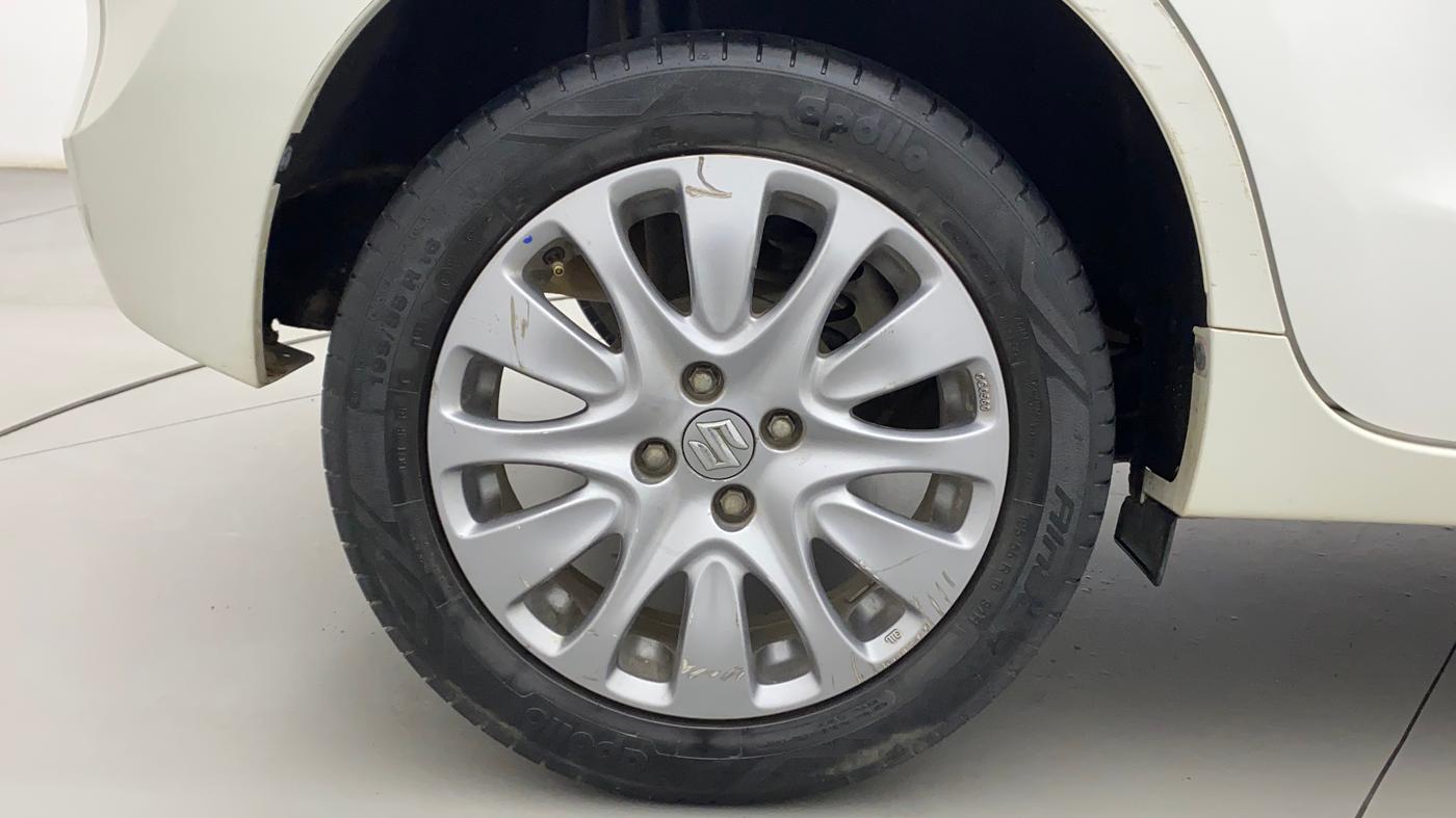 2017 Maruti Baleno ZETA CVT PETROL 1.2, Petrol, Automatic, 39,635 km, Right Rear Wheel