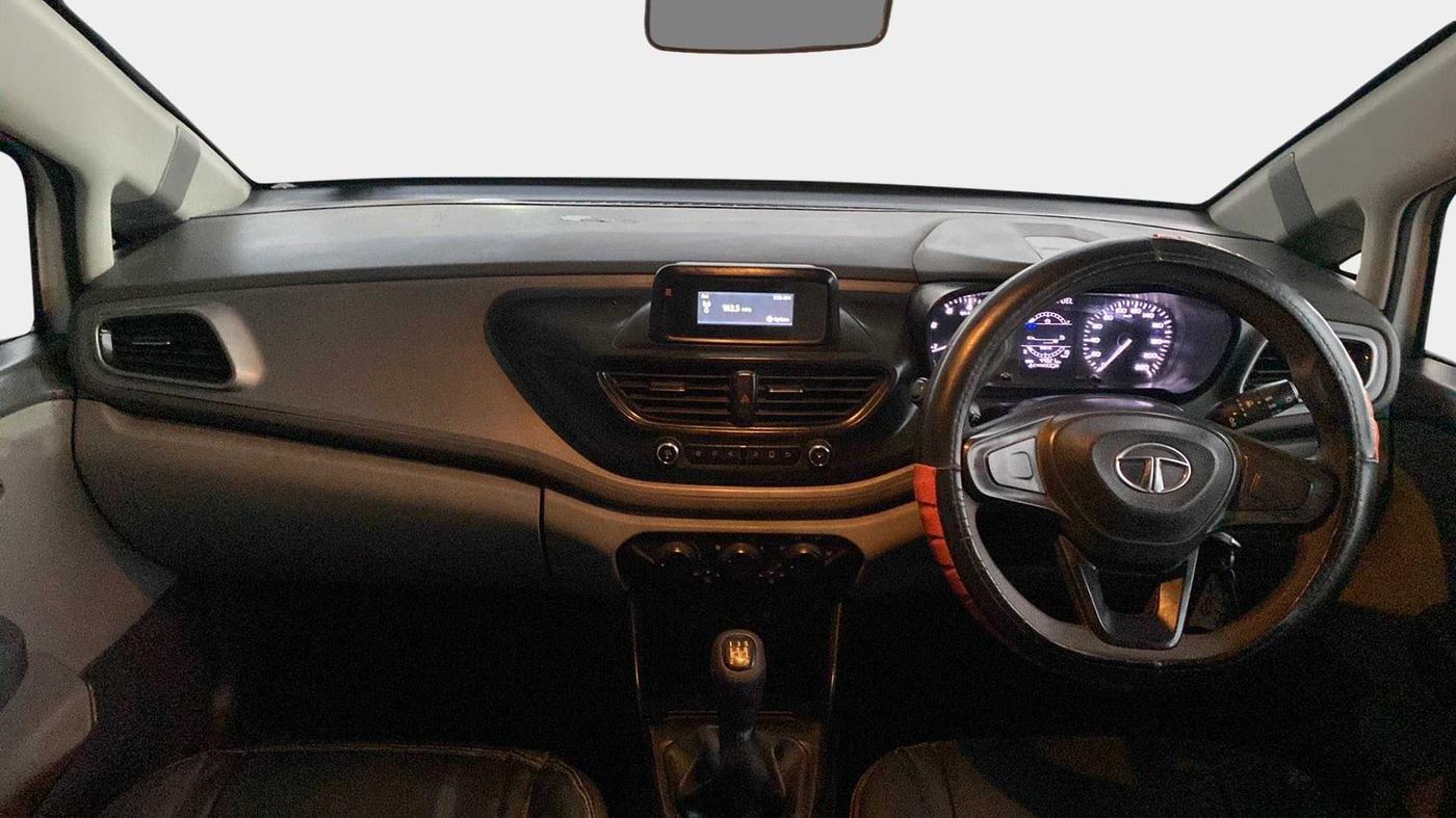 2020 Tata ALTROZ XE PETROL, Petrol, Manual, 44,020 km, Dashboard