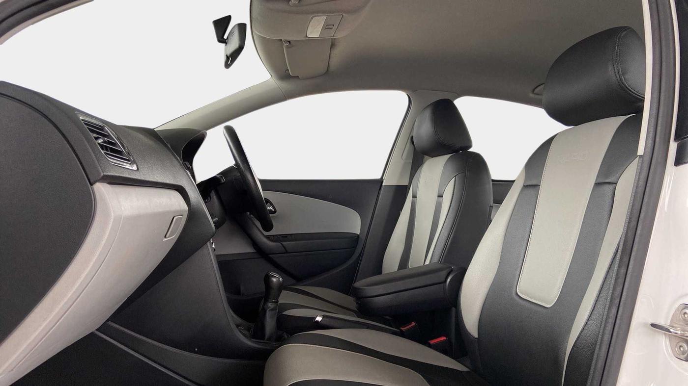 2021 Skoda Rapid 1.0 AMBITION TSI MT, Petrol, Manual, 27,383 km, Right Side Front Door Cabin