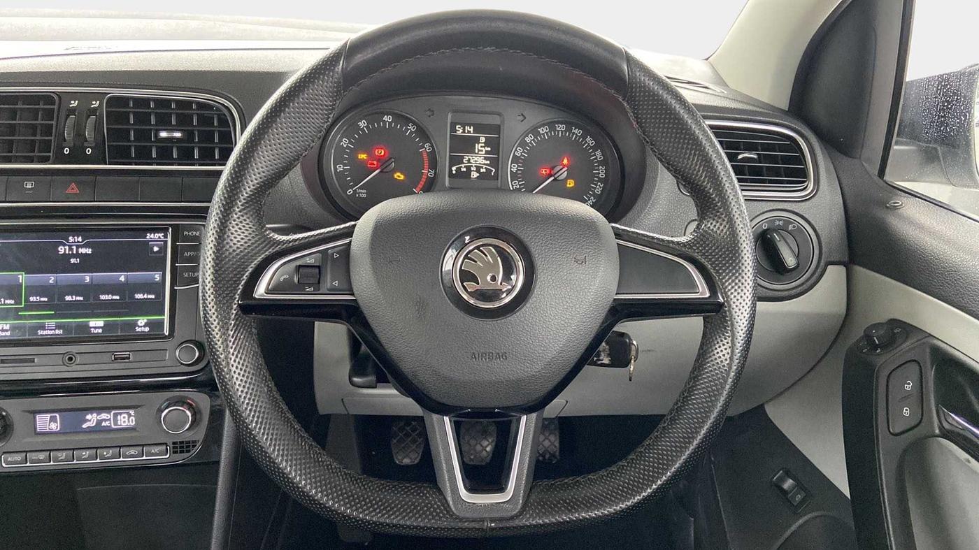 2021 Skoda Rapid 1.0 AMBITION TSI MT, Petrol, Manual, 27,383 km, Steering Wheel Close Up