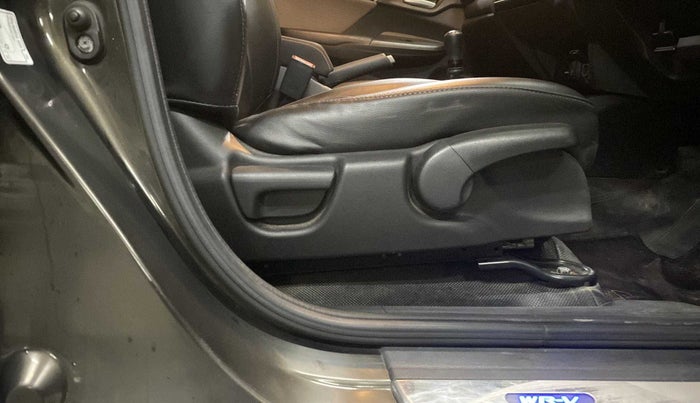 2017 Honda WR-V 1.2L I-VTEC VX MT, Petrol, Manual, 49,127 km, Driver Side Adjustment Panel