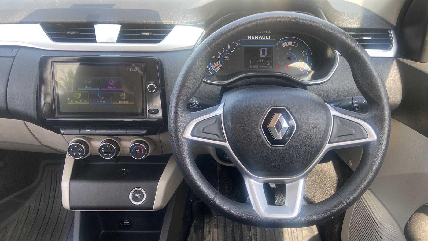 2021 Renault TRIBER RXZ, Petrol, Manual, 24,945 km, Steering Wheel Close Up
