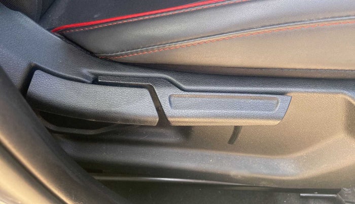 2020 Hyundai GRAND I10 NIOS SPORTZ 1.0 TURBO GDI, Petrol, Manual, 12,835 km, Driver Side Adjustment Panel
