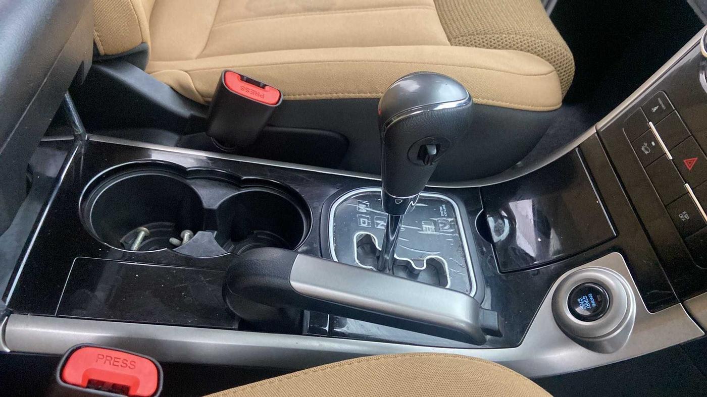 2019 Mahindra XUV500 W7 AT, Diesel, Automatic, 15,070 km, Gear Lever