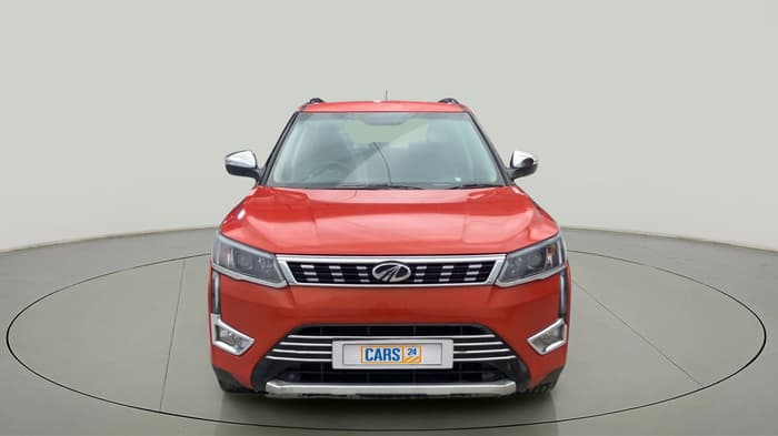 2019 Mahindra XUV300 W8 1.2 PETROL, Petrol, Manual, 17,639 km, Front