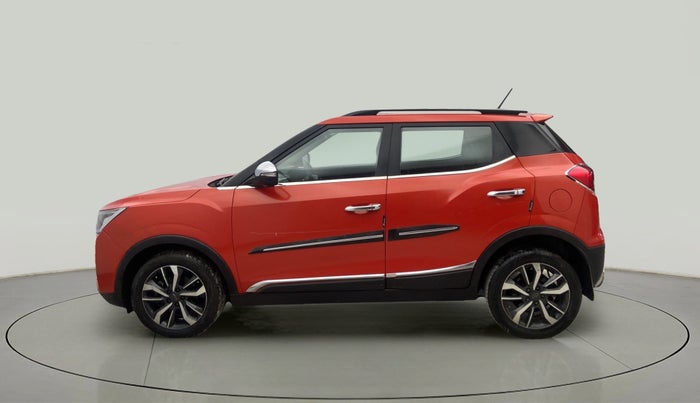 2019 Mahindra XUV300 W8 1.2 PETROL, Petrol, Manual, 17,639 km, Left Side