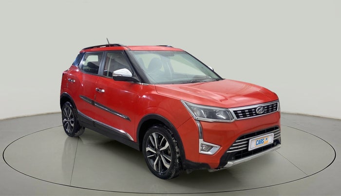2019 Mahindra XUV300 W8 1.2 PETROL, Petrol, Manual, 17,639 km, Right Front Diagonal