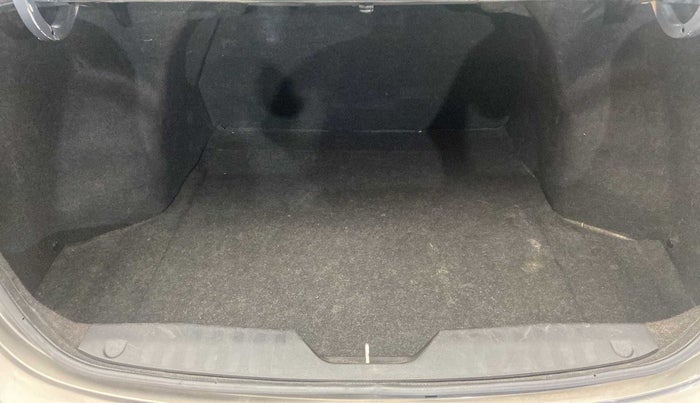 2020 Maruti Ciaz DELTA AT 1.5 SHVS PETROL, Petrol, Automatic, 57,803 km, Boot Inside