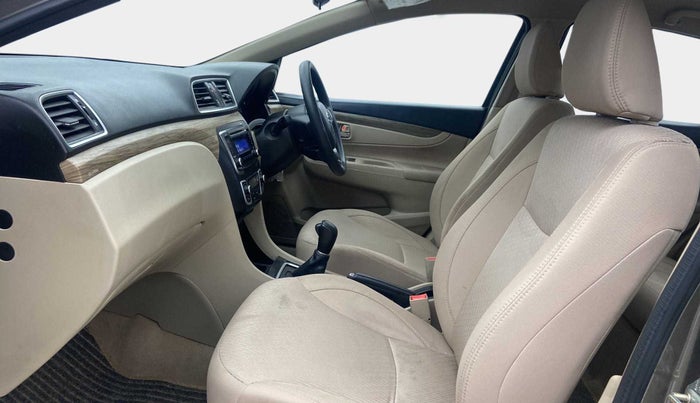 2020 Maruti Ciaz DELTA AT 1.5 SHVS PETROL, Petrol, Automatic, 57,803 km, Right Side Front Door Cabin