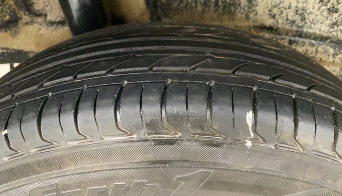 2019 Maruti New Wagon-R LXI CNG (O) 1.0, CNG, Manual, 90,671 km, Right Rear Tyre Tread