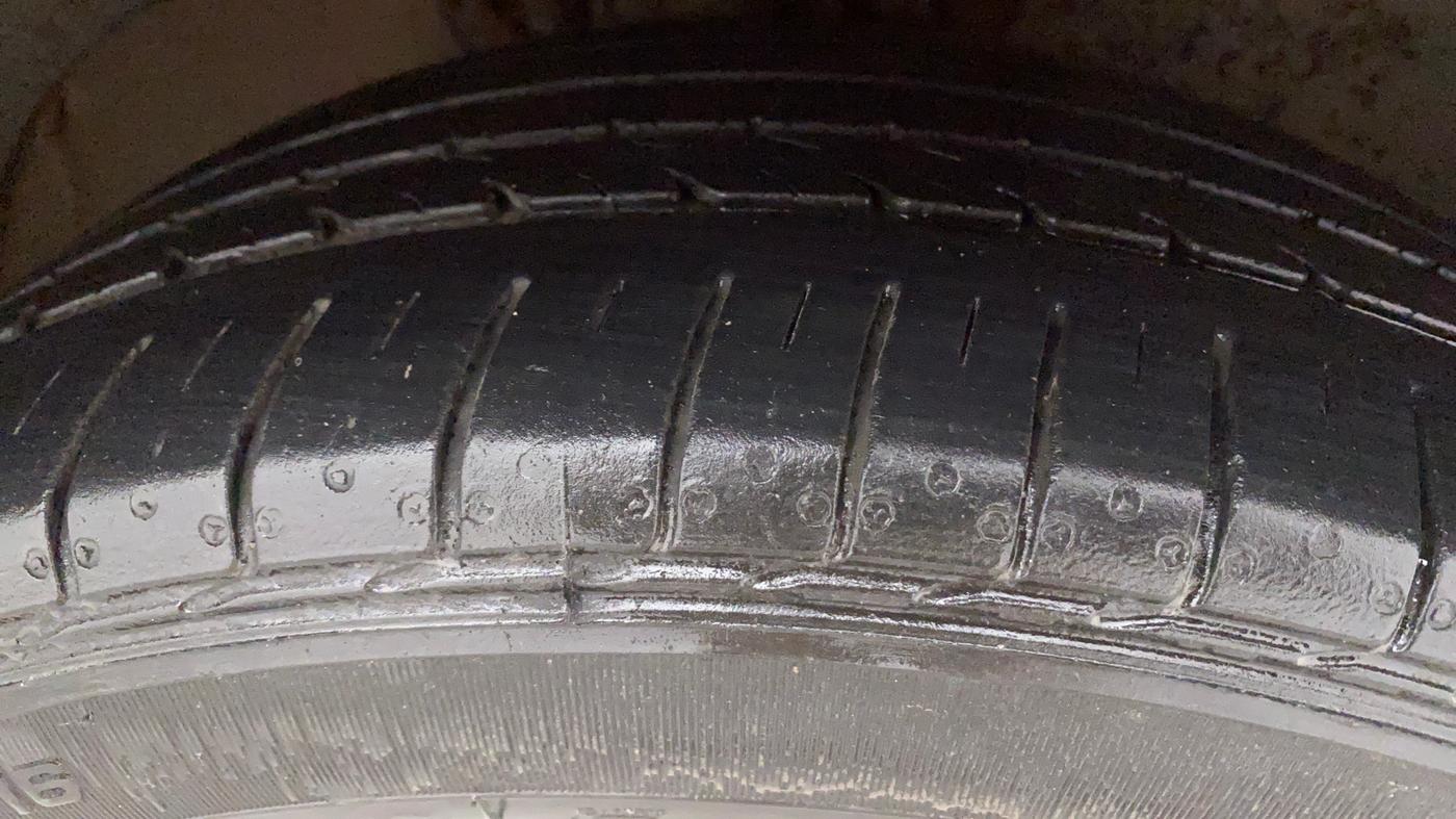 2018 Volkswagen Polo GT TSI AT, Petrol, Automatic, 96,011 km, Right Front Tyre Tread
