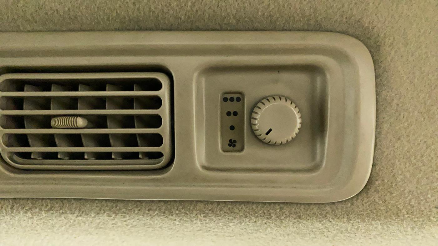 2016 Maruti Ertiga ZDI SHVS, Diesel, Manual, 1,05,772 km, Rear AC Temperature Control