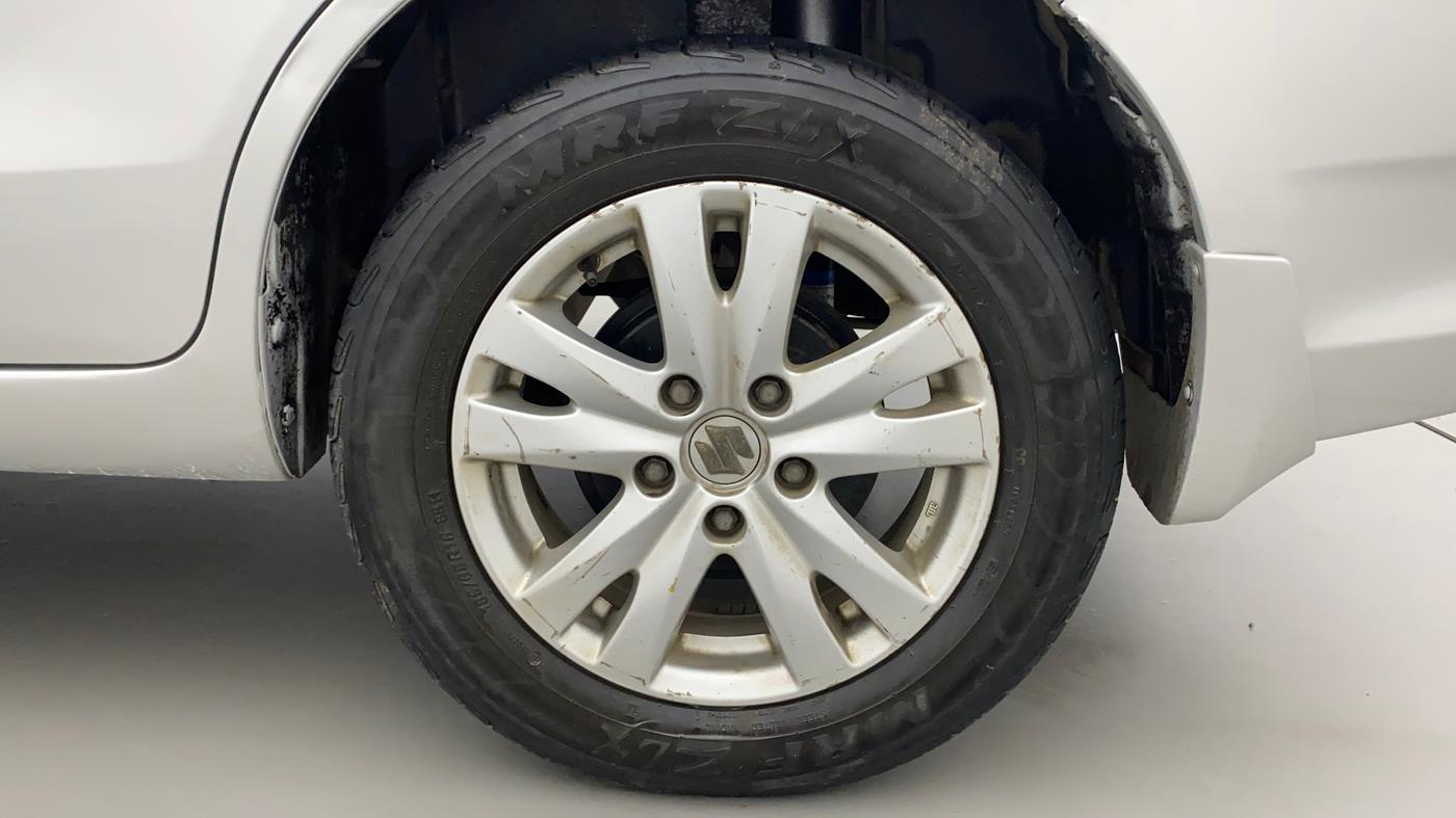 2016 Maruti Ertiga ZDI SHVS, Diesel, Manual, 1,05,772 km, Left Rear Wheel