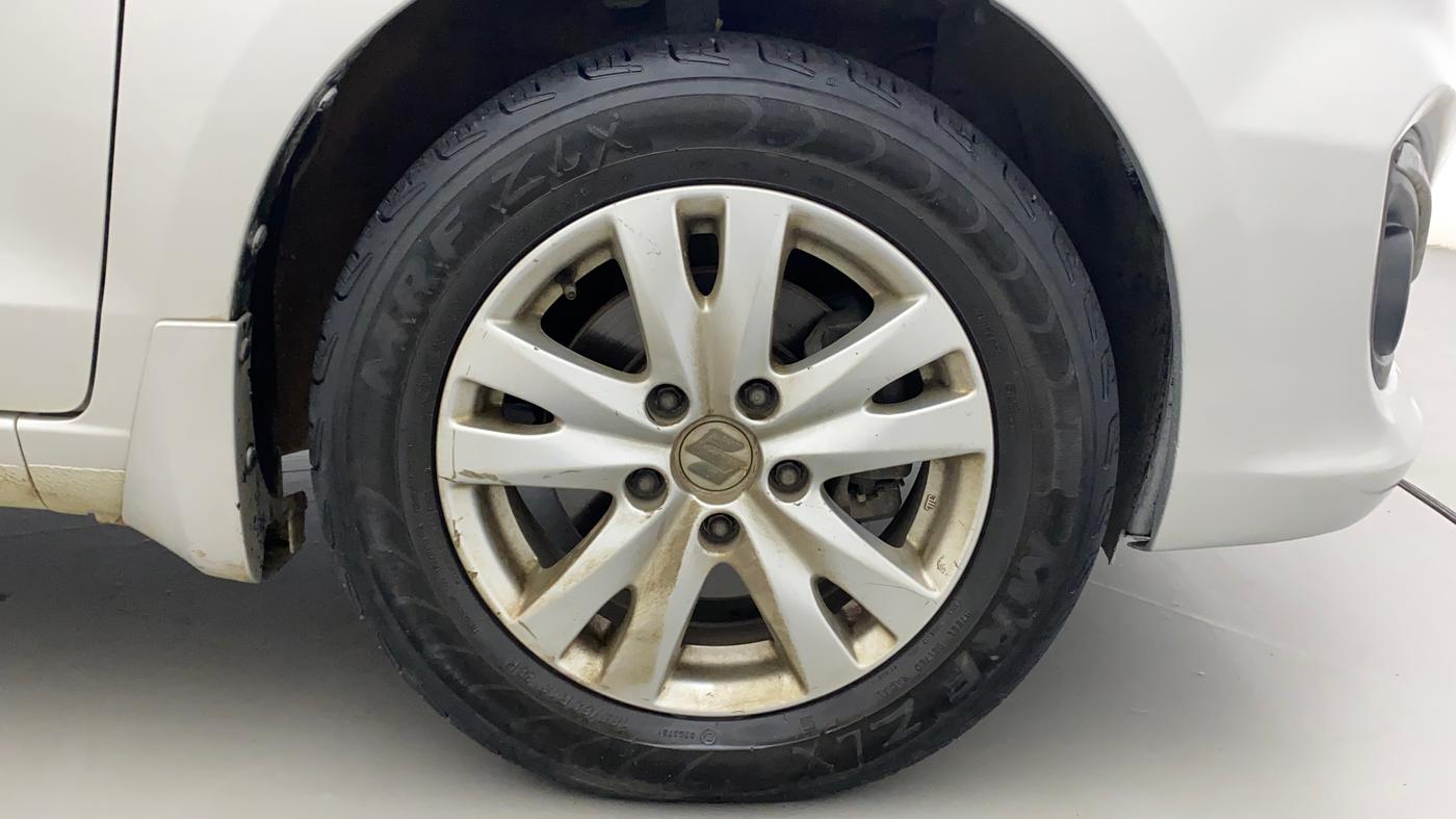 2016 Maruti Ertiga ZDI SHVS, Diesel, Manual, 1,05,772 km, Right Front Wheel