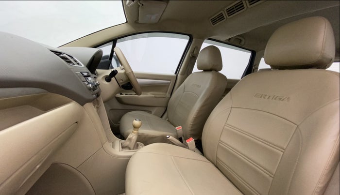 2016 Maruti Ertiga ZDI SHVS, Diesel, Manual, 1,05,772 km, Right Side Front Door Cabin