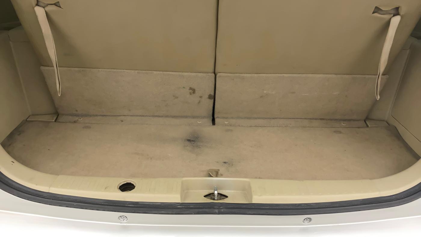 2016 Maruti Ertiga ZDI SHVS, Diesel, Manual, 1,05,772 km, Boot Inside
