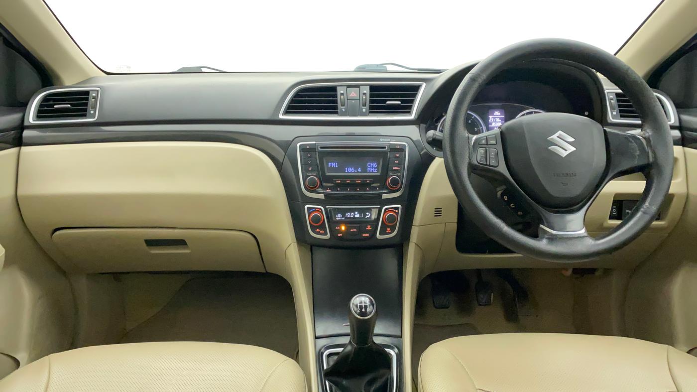 2015 Maruti Ciaz ZDI, Diesel, Manual, 85,308 km, Dashboard