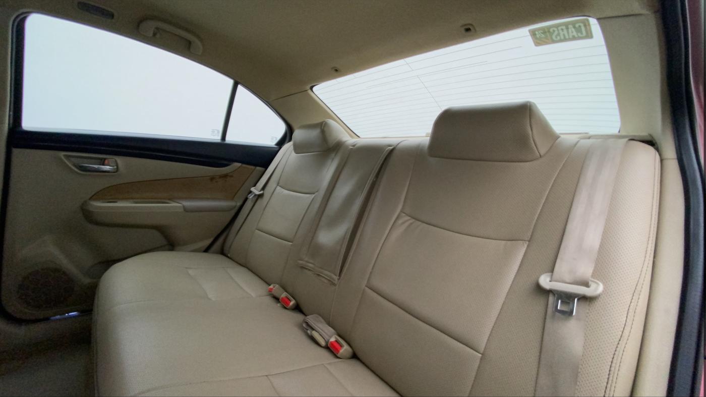 2015 Maruti Ciaz ZDI, Diesel, Manual, 85,308 km, Right Side Rear Door Cabin