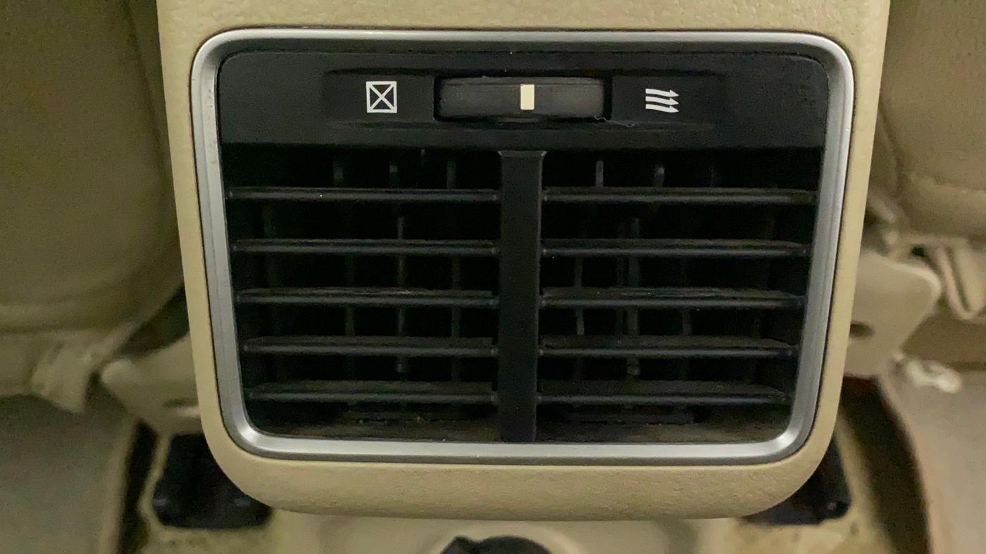 2015 Maruti Ciaz ZDI, Diesel, Manual, 85,308 km, Rear AC Vents