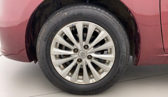 2015 Maruti Ciaz ZDI, Diesel, Manual, 85,308 km, Left Front Wheel