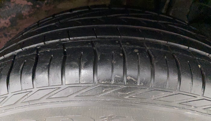 2017 Tata NEXON XZ PLUS PETROL, Petrol, Manual, 39,307 km, Left Rear Tyre Tread