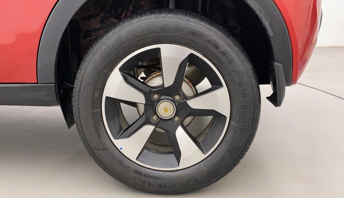 2017 Tata NEXON XZ PLUS PETROL, Petrol, Manual, 39,307 km, Left Rear Wheel