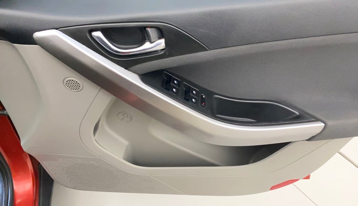 2017 Tata NEXON XZ PLUS PETROL, Petrol, Manual, 39,307 km, Driver Side Door Panels Control