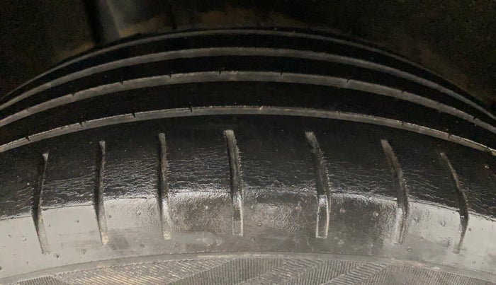 2019 Toyota Glanza G, Petrol, Manual, 53,435 km, Right Rear Tyre Tread