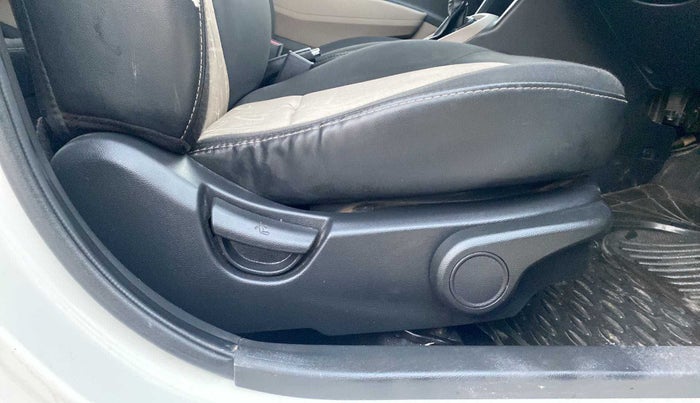 2014 Hyundai Grand i10 ASTA AT 1.2 KAPPA VTVT, Petrol, Automatic, 81,836 km, Driver Side Adjustment Panel