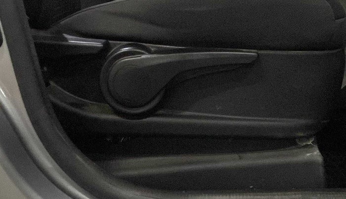2018 Tata Tiago XZA PETROL, Petrol, Automatic, 43,801 km, Driver Side Adjustment Panel