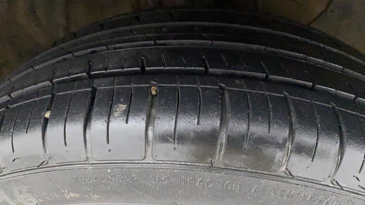 2017 Hyundai Elite i20 ASTA 1.2, Petrol, Manual, 57,177 km, Right Front Tyre Tread