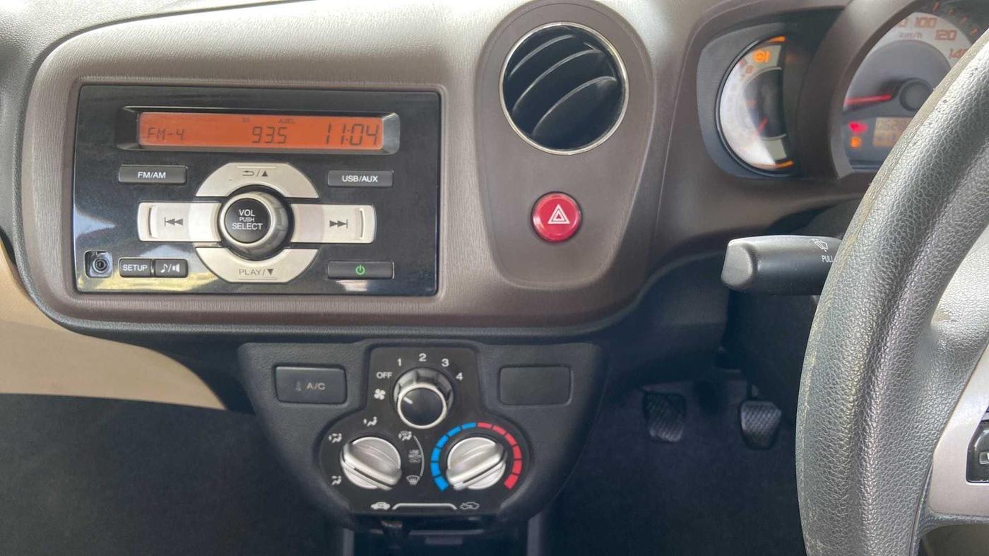 2012 Honda Brio S MT, Petrol, Manual, 63,240 km, Air Conditioner