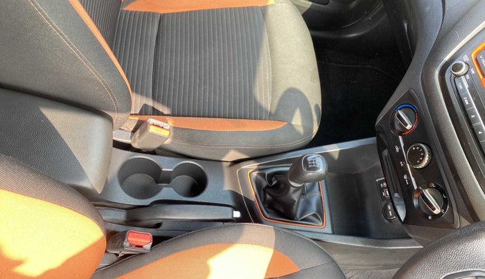 2016 Hyundai i20 Active 1.2 S, Petrol, Manual, 49,354 km, Gear Lever