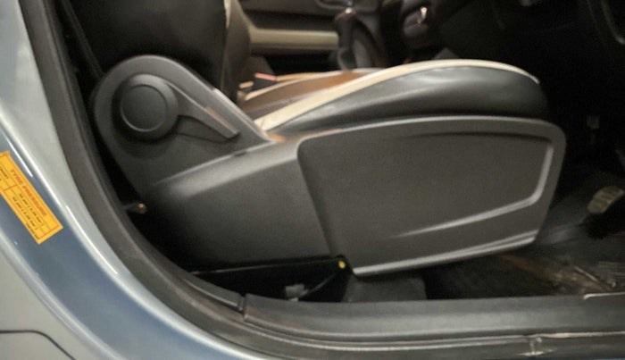 2023 Tata PUNCH ADVENTURE MT, Petrol, Manual, 3,342 km, Driver Side Adjustment Panel