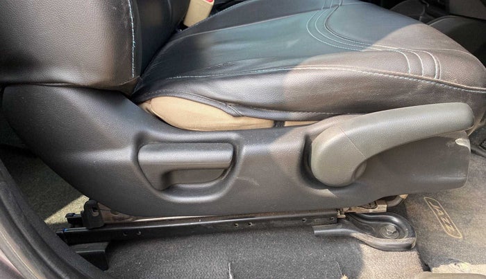2016 Honda Jazz 1.2L I-VTEC V AT, Petrol, Automatic, 49,650 km, Driver Side Adjustment Panel