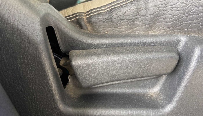2020 Maruti Alto VXI, Petrol, Manual, 24,533 km, Driver Side Adjustment Panel